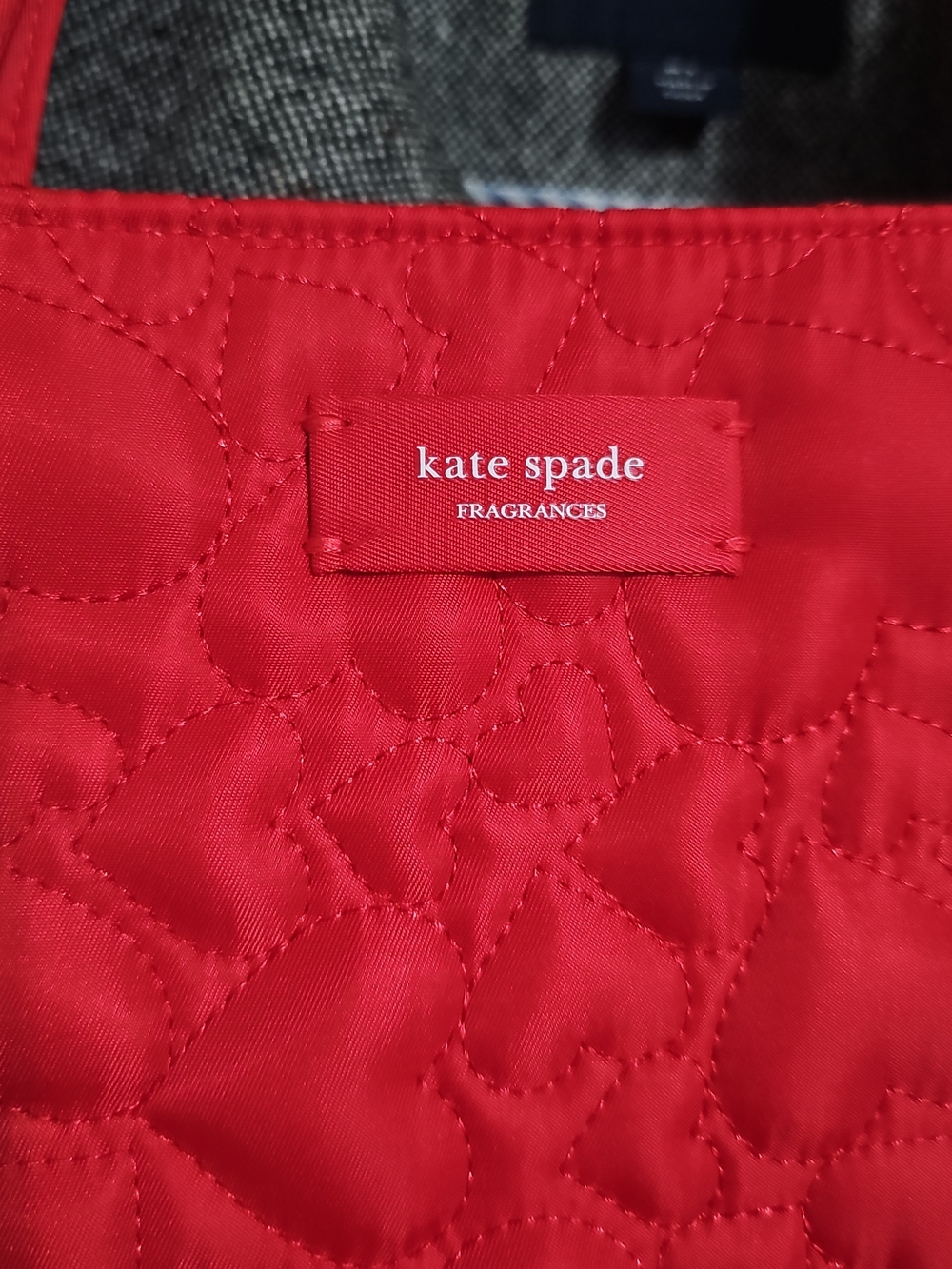 kate spade Red Quilted Heart-Pattern Tote Shoulder Bag - Picture 2 of 6